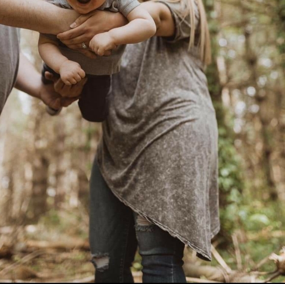 Buckle Top - Picture 4 of 7